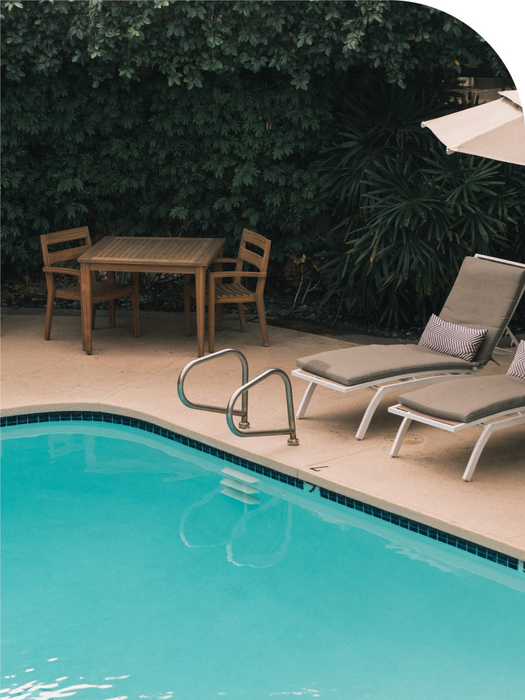 productos-quimicos-mantenimiento-de-piscinas-en-valencia